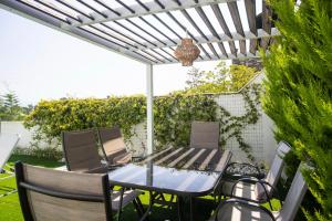 The Miracle Villa - Deluxe, Sea View, BBQ, Private Pool