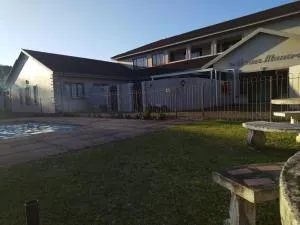 Grace Manor - Glenmore Beach