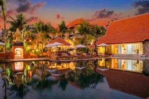 Green Field Hotel and Restaurant