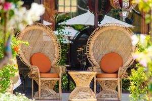 Green Field Hotel and Restaurant