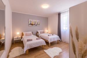 New Apartments Nenna - Three Bedroom Near Split