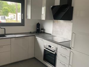 Villas MAISON moderne avec piscine chauffee : photos des chambres