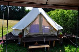 Campings Guillerin Caravan and Glamping : photos des chambres