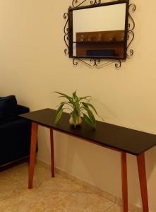 Apartamento amplo e confortável a 3 quarteirões da praia