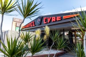 Eyre Hotel