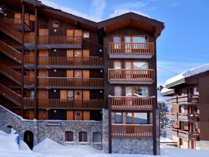 Appartement Fonctionnel au Pied des Pistes avec Terrasse - Animaux Admis - FR-1-181-2400