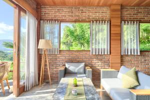 Romantic Barn with Mt. Agung Views