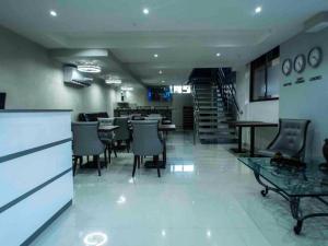 Malecon Cozy - Premium Plus 4