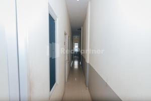 OYO 94494 Krekot Residence Pasar Baru COO Property