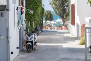 Naxian Place