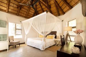 Bushbaby River Lodge