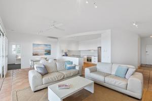 4 Hilltop Villas Enjoy Ocean Views From The Heart Of The Village