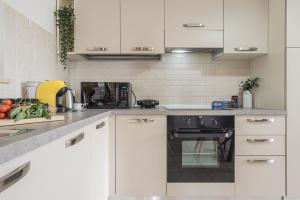 HYGGE Family Apartment - one step away from the lake!!!