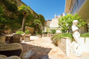Hotels Best Western Premier Le Patio des Artistes Wellness Jacuzzi : photos des chambres