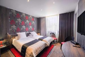Hotels Best Western Premier Le Patio des Artistes Wellness Jacuzzi : photos des chambres