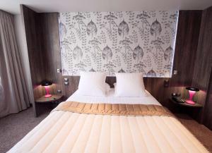 Hotels Best Western Premier Le Patio des Artistes Wellness Jacuzzi : photos des chambres
