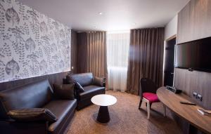 Hotels Best Western Premier Le Patio des Artistes Wellness Jacuzzi : photos des chambres