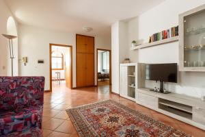 La Casa Di Dorina - Il Comò della Civetta - Bernina Express