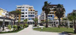 Wonderful Sea View Apartment Qerret