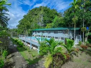 Benarat Lodge - Bario