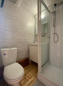 Maisons d'hotes l'OUSTALIERE : Chambre Lit Queen-Size - Vue sur Jardin