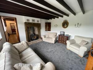Dove Cottage - Stay at Gwens
