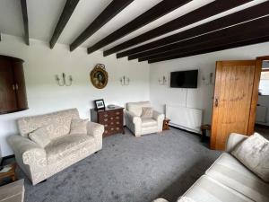 Dove Cottage - Stay at Gwens