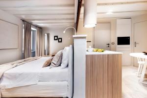 Calnova Suites