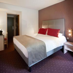 Hotels Aigue Marine Logis Hotel et Restaurant : photos des chambres