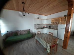 Mamas Home, Kallirachi Village