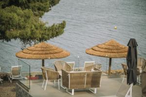 Trizonia Bay Hotel