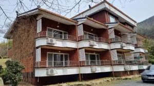 Moon-hyo House 1 - Kunŏp