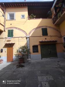 CAREGGI GARDEN APARTMENT