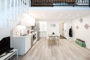 Newly refurbished home at superb location