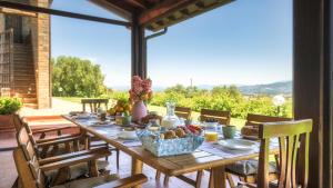 La Panoramica 8, Emma Villas