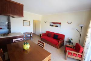 Charming apartment in Portimão with pool