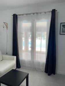 Appartements Appartement 30 m2, piscine et parking prive : photos des chambres