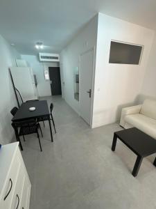 Appartements Appartement 30 m2, piscine et parking prive : photos des chambres