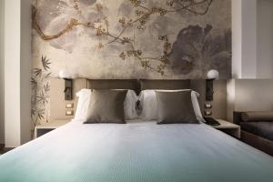 Life Hotel