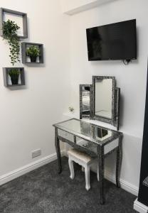 Cheerful 4-bedroom home in Sheffield