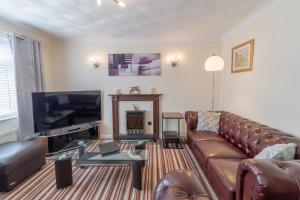 Cedar Drive, Holbeach - 1 to 4 - Self Catering
