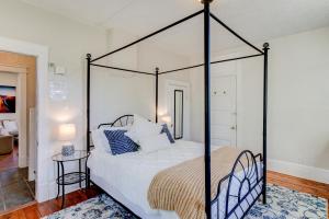 Cozy Zion farmhouse, cool or hot swim spa, fireplace & firepit