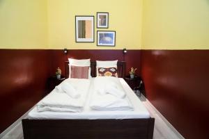 Central and large AC home away from home