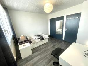 Belle chambre privée en colocation G