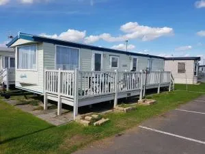 TP63 on the Golden Palm Chapel St Leonards - 查珀尔圣伦纳兹