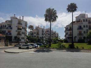 Estudio sin habitación ,todo en una estancia Blanco Denia