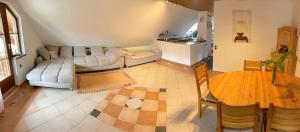 Geräumiges Maisonette Apartment