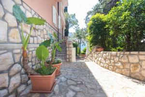 Villa Stefi (30m from the sea)