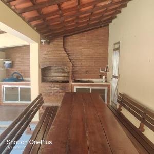 Casa muito espaçosa privativa com Piscina, Churrasqueira e área gourmet