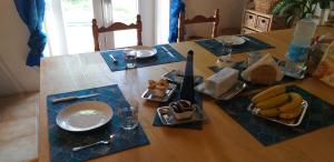 La cascina della grotta di tufo